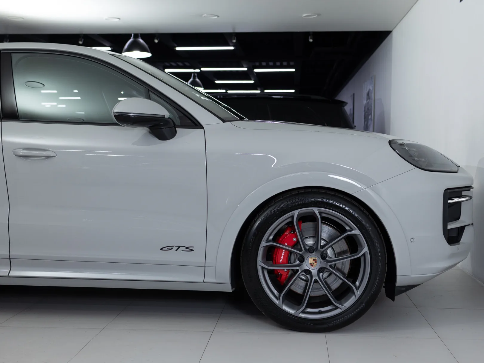 Porsche Cayenne GTS Coupé III Рестайлинг, 2025 — экстерьер, фото 33
