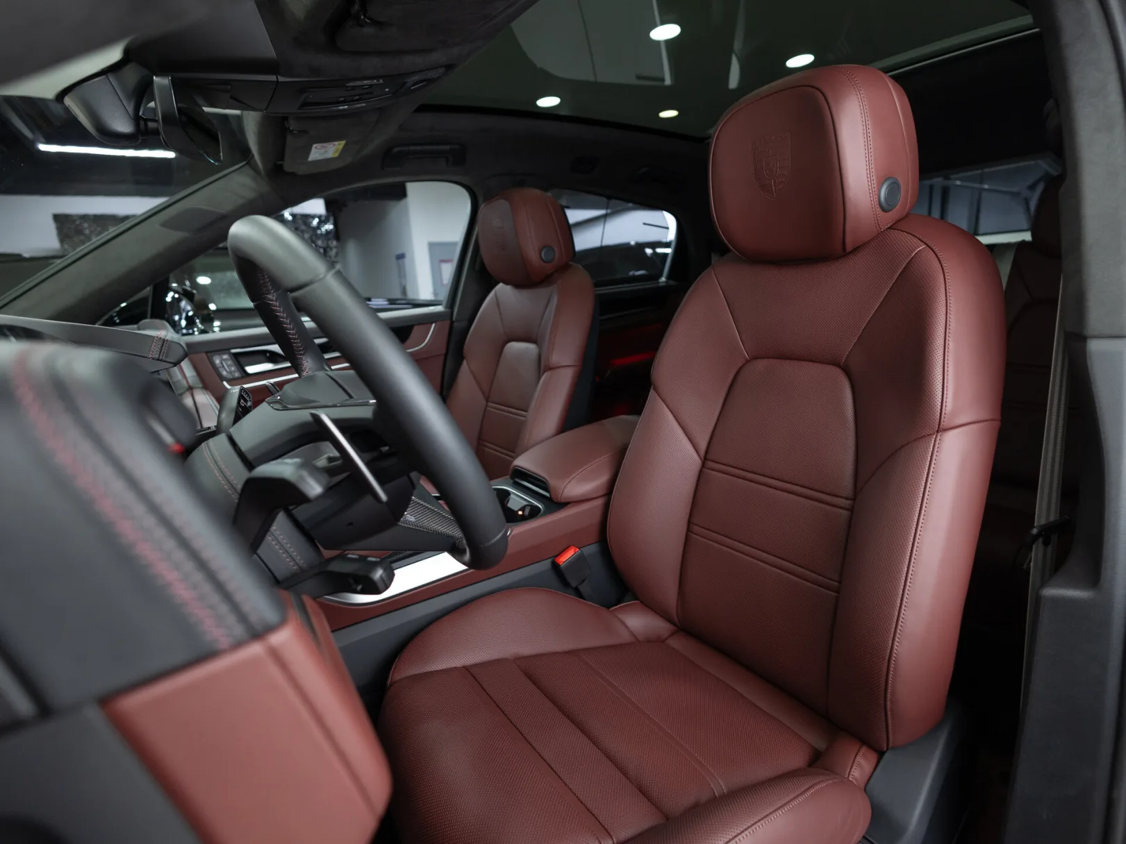 Porsche Cayenne GTS Coupé III Рестайлинг, 2025 — экстерьер, фото 11
