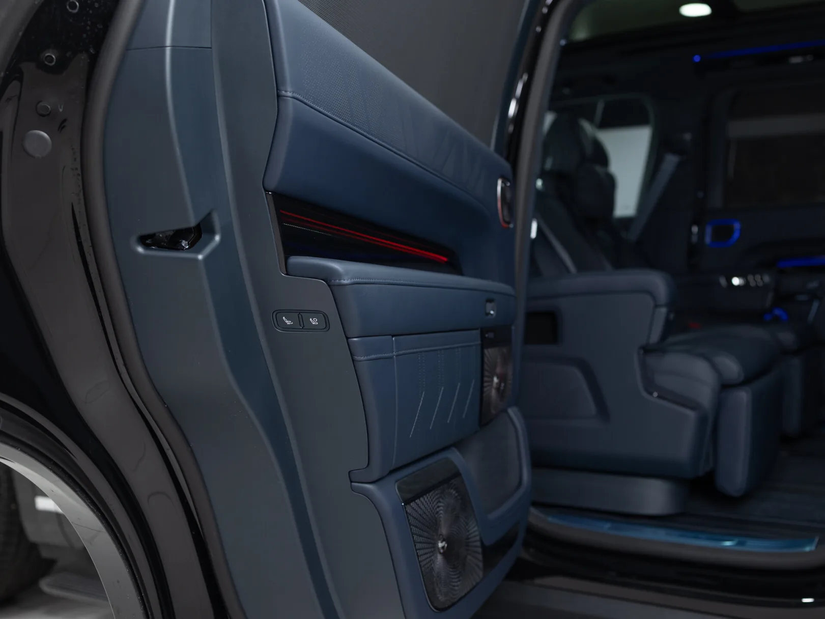 Zeekr 9X Ultra (6 seats) I, 2025 — экстерьер, фото 28