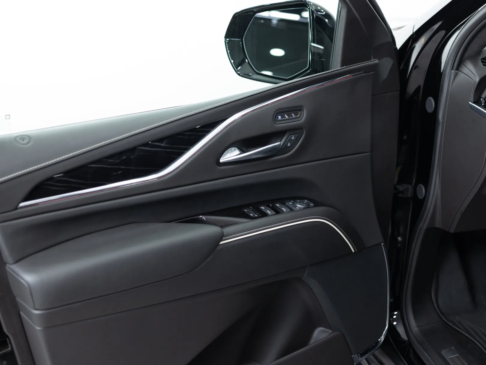 Cadillac Escalade-V V-series I, 2024 — экстерьер, фото 8