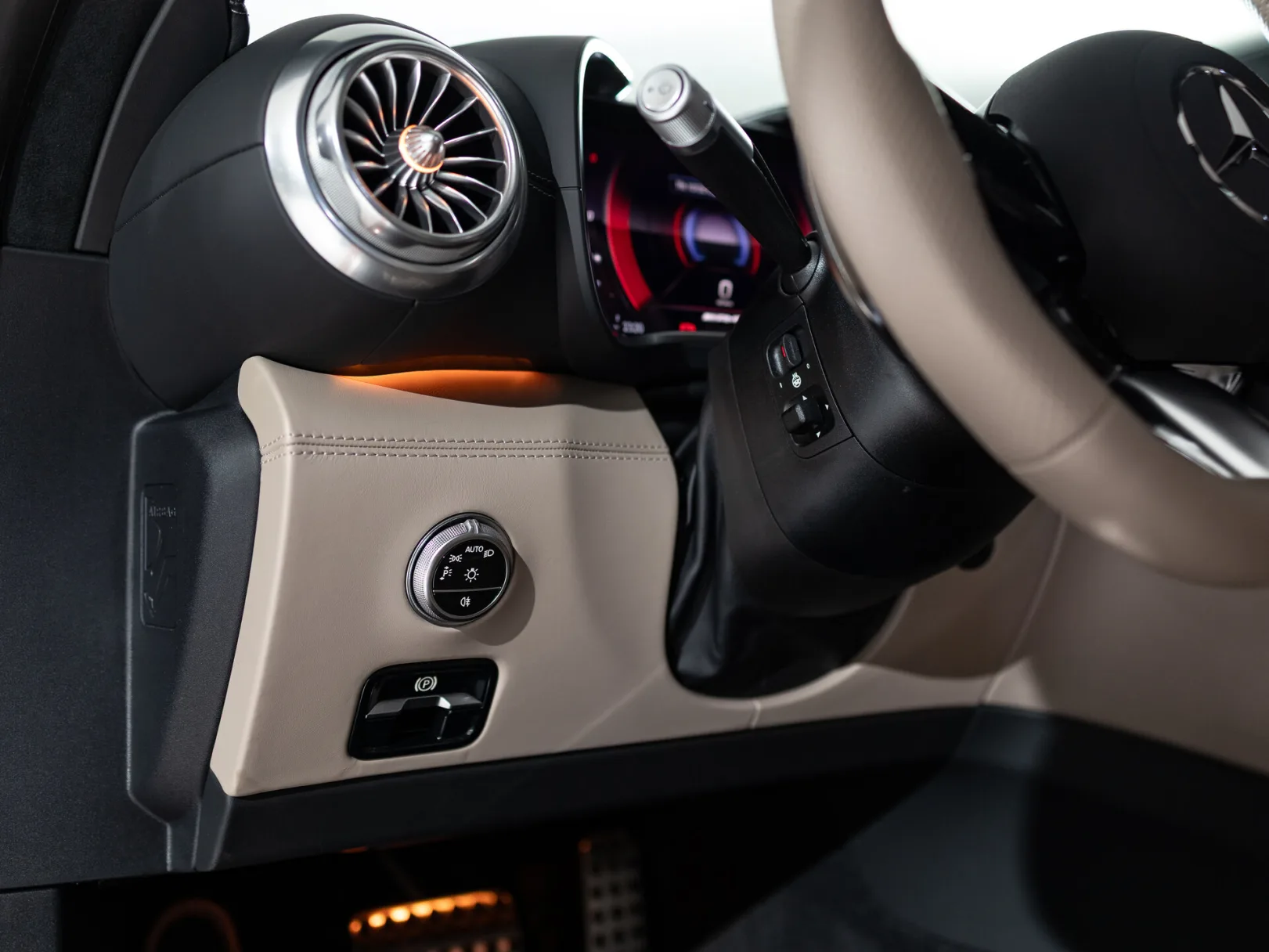 Mercedes-Benz SL-Класс AMG SL 63 S E Performance IV (R232), 2024 — экстерьер, фото 18