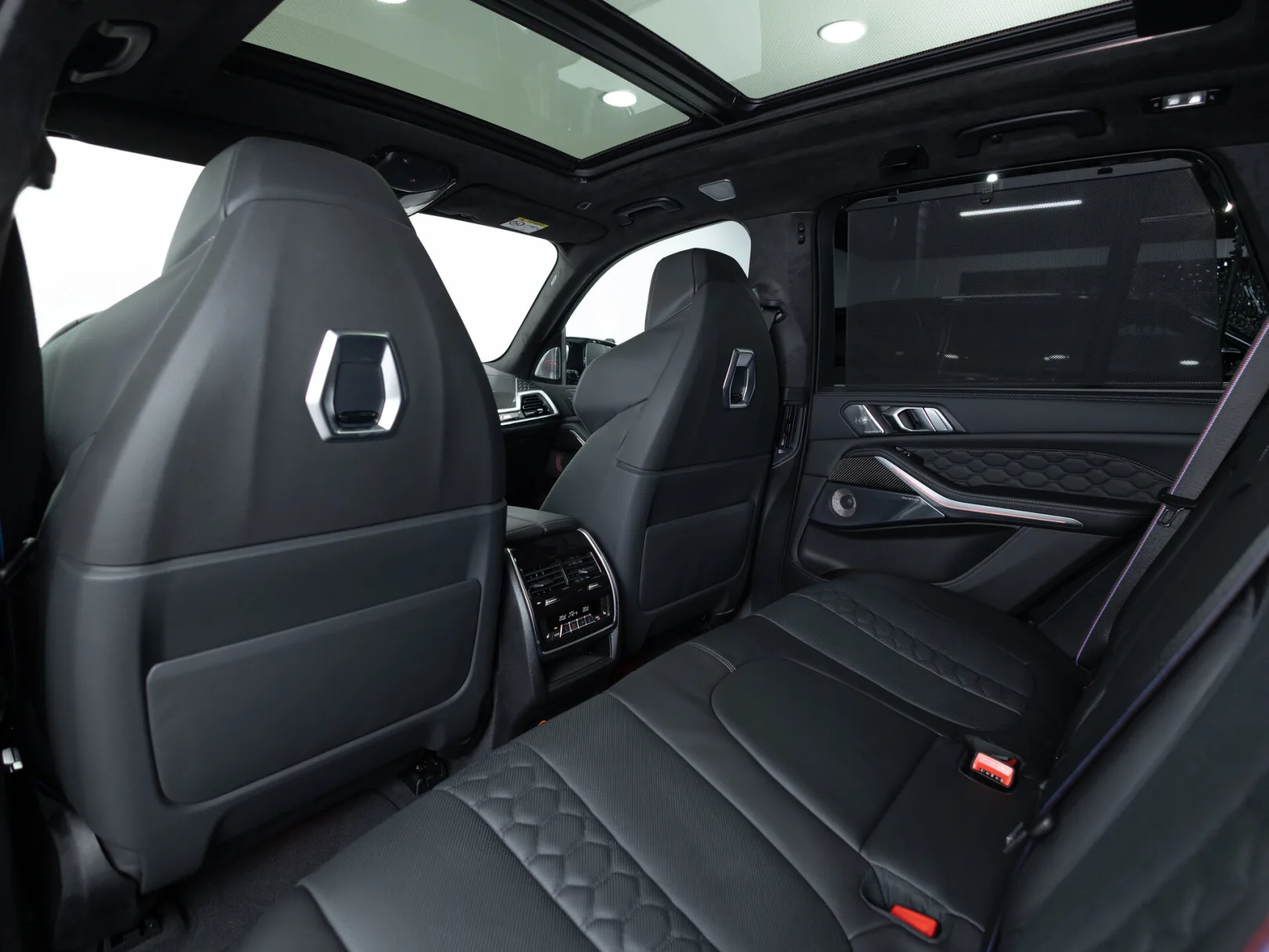 BMW X5 M Competition III (F95) Рестайлинг, 2024 — экстерьер, фото 27