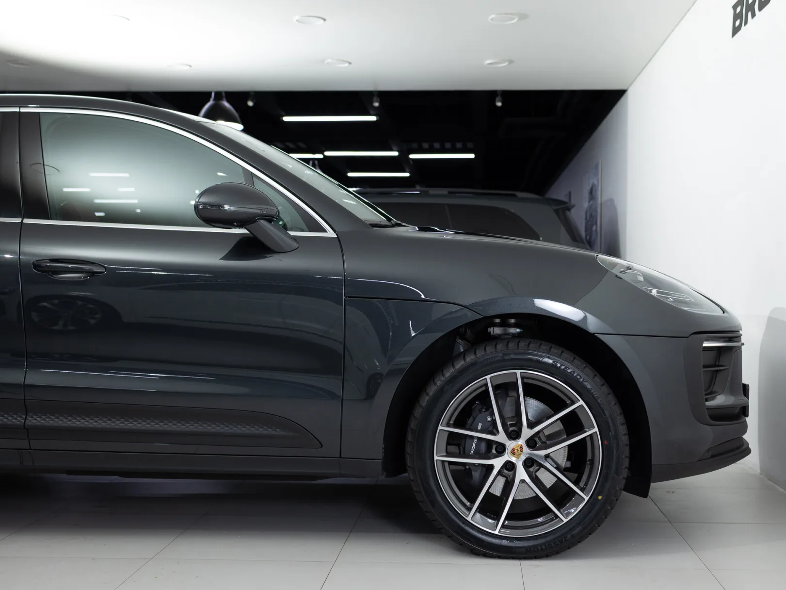 Porsche Macan Базовая I Рестайлинг 2, 2025 — экстерьер, фото 34