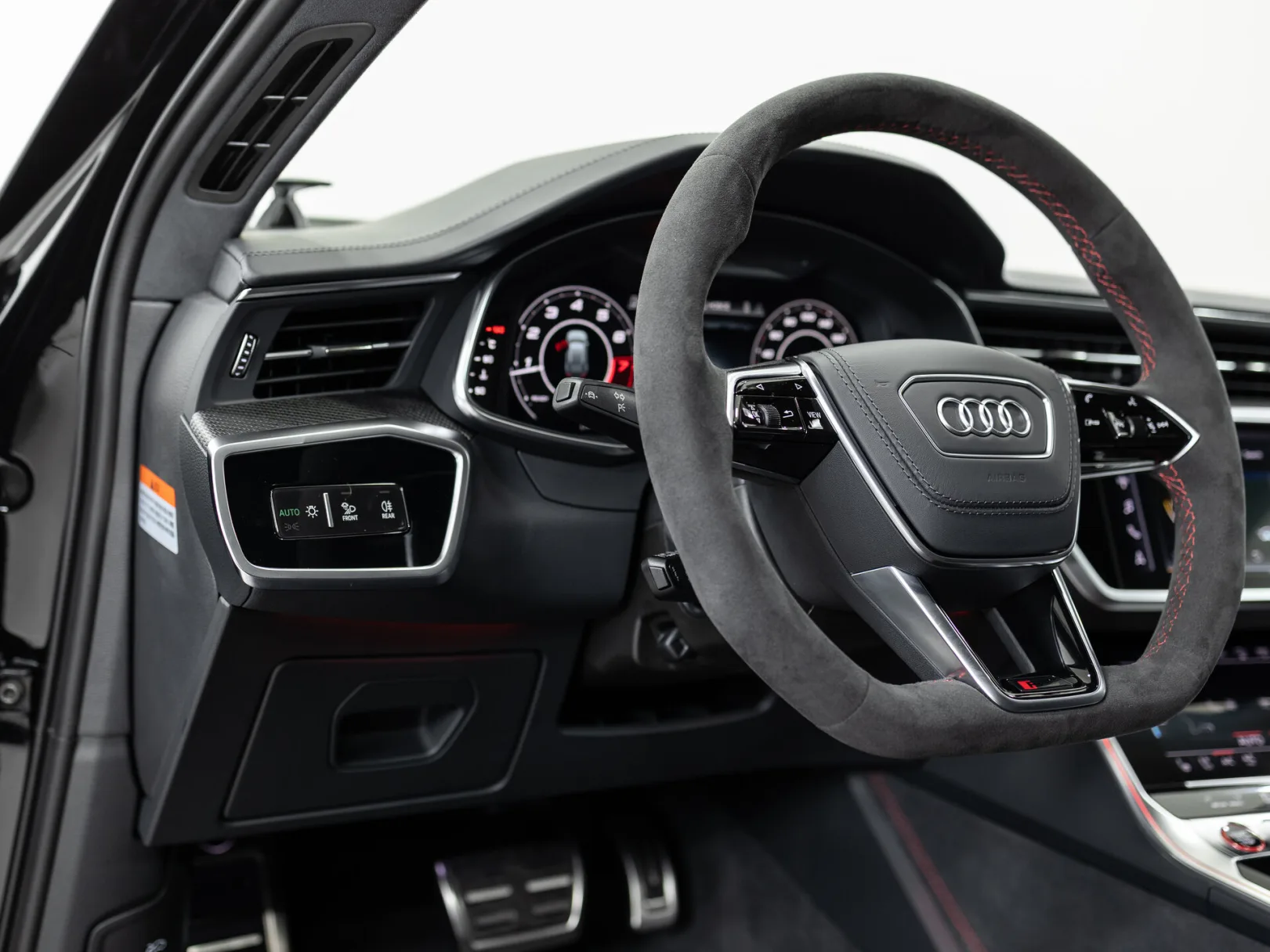 Audi RS 6 RS6 Avant performance IV (C8), 2025 — экстерьер, фото 14