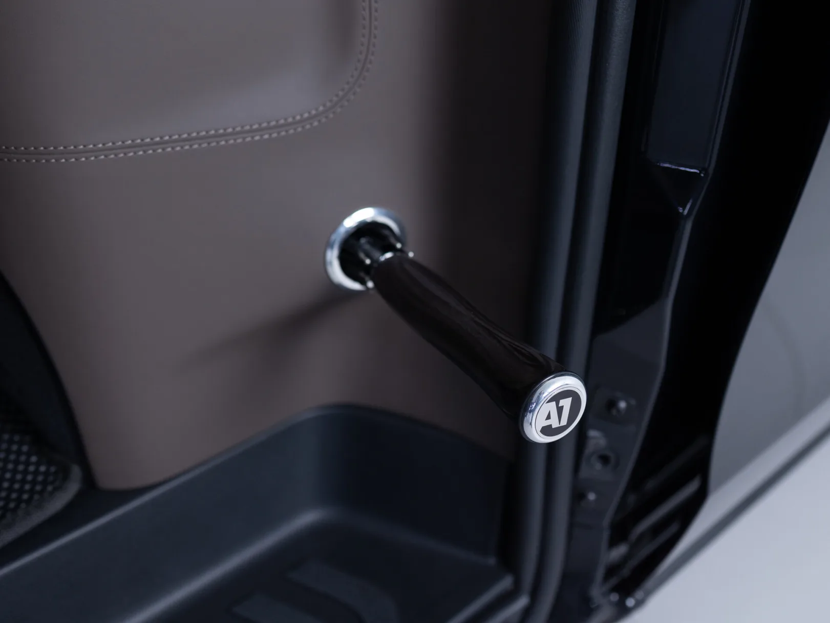 Mercedes-Benz V-Класс VIP III (W447) Рестайлинг, 2020 — экстерьер, фото 18