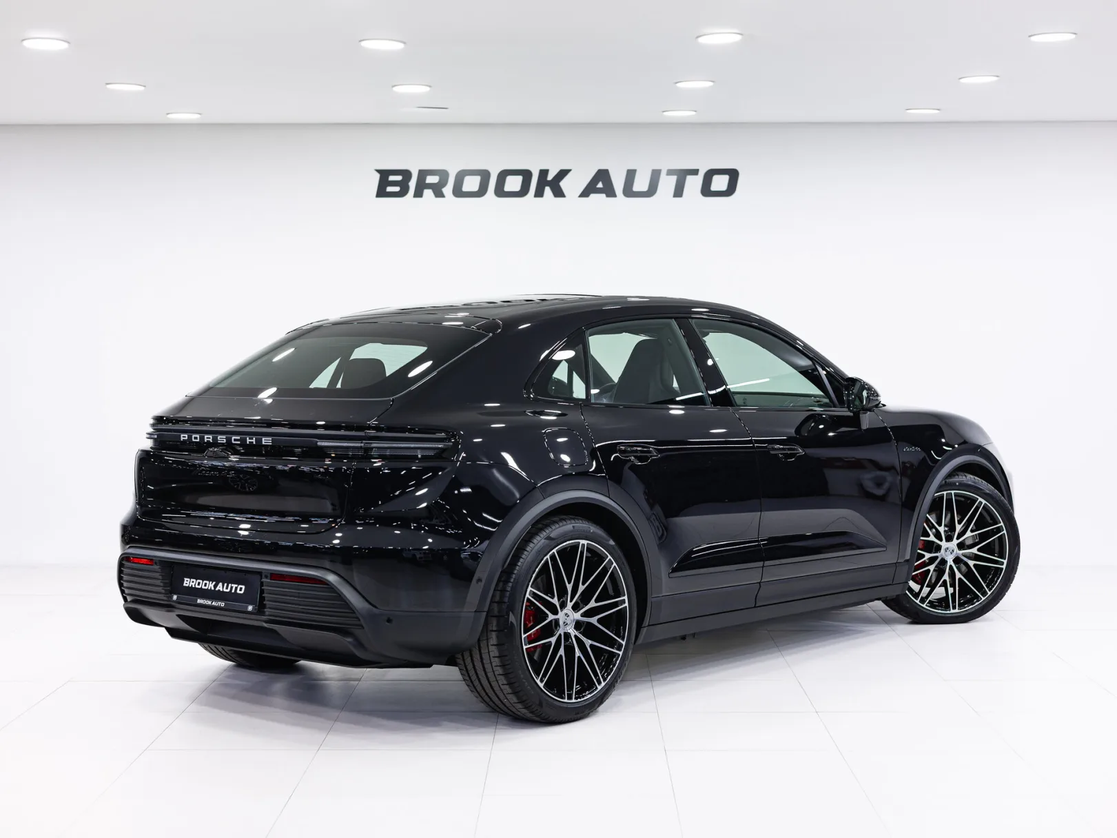 Porsche Macan 4S Electric II, 2025 — экстерьер, фото 4