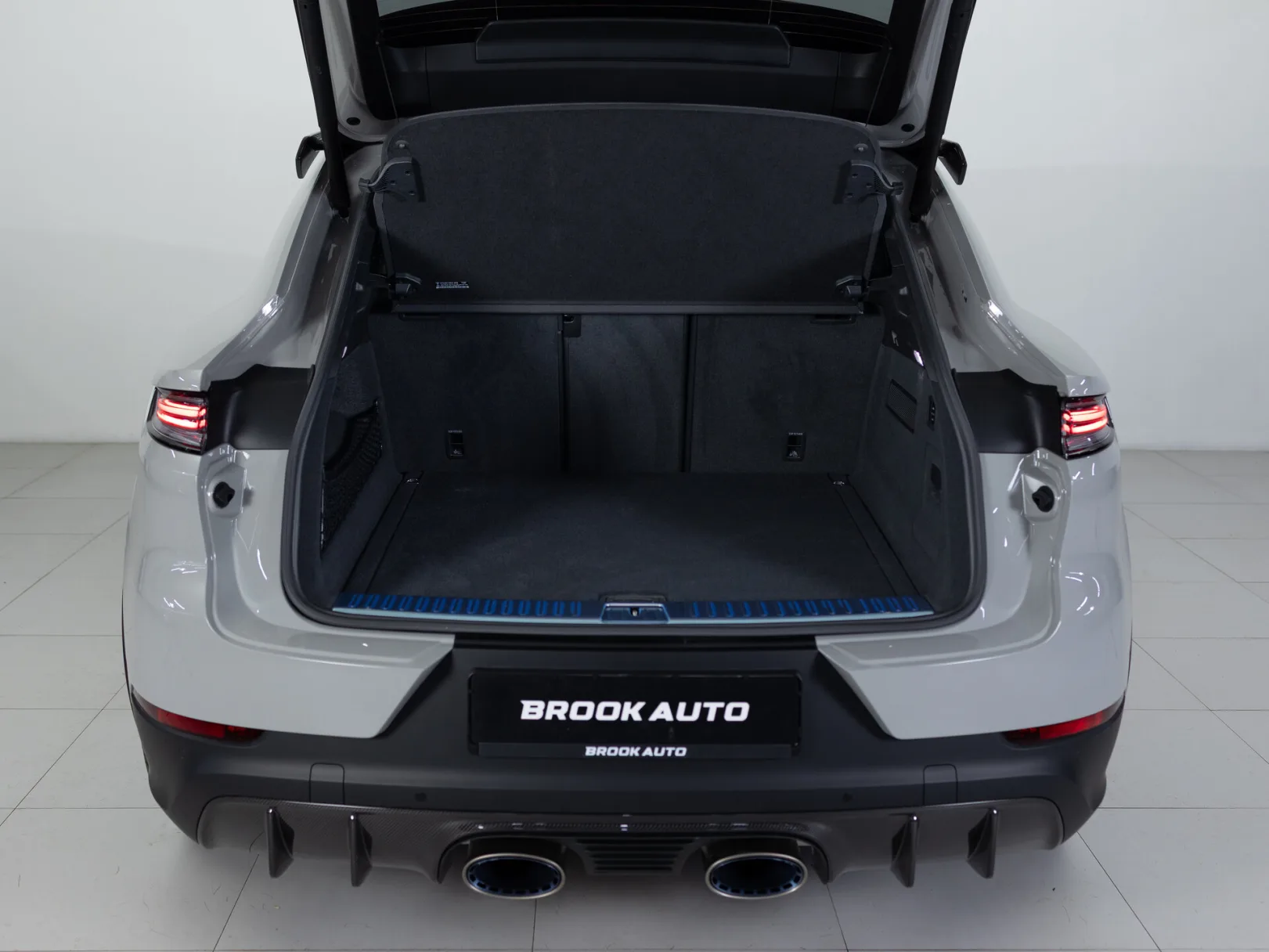 Porsche Cayenne Turbo GT III Рестайлинг, 2025 — экстерьер, фото 32