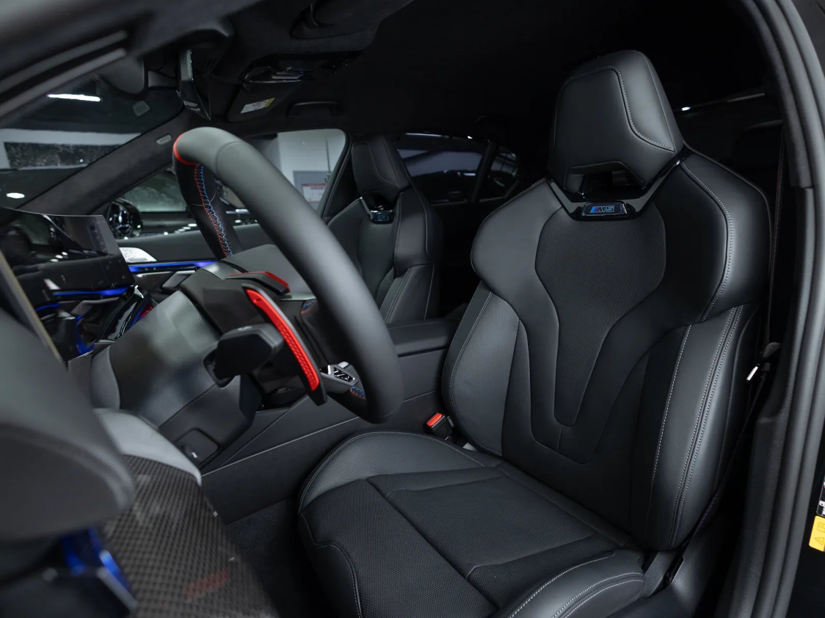 BMW M5 VII (G90), 2025 — экстерьер, фото 11