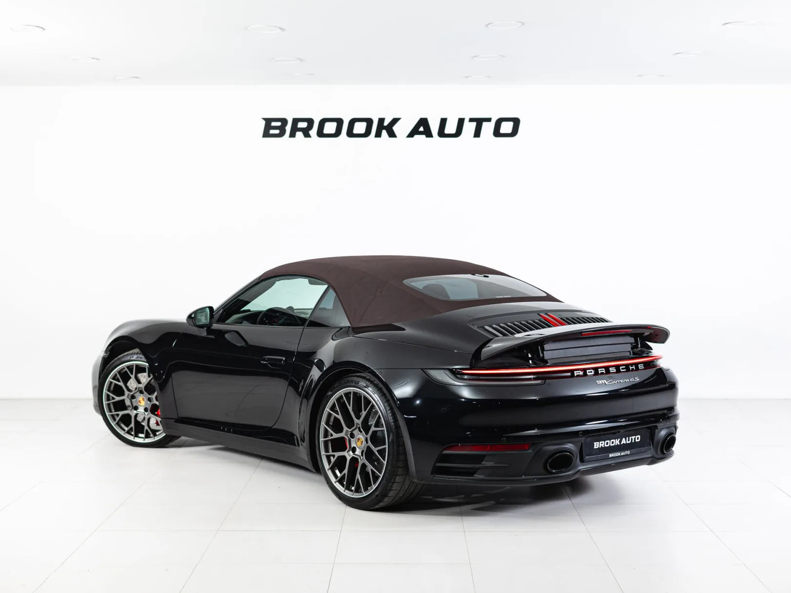 Porsche 911 Carrera 4S VIII (992), 2020 — экстерьер, фото 8