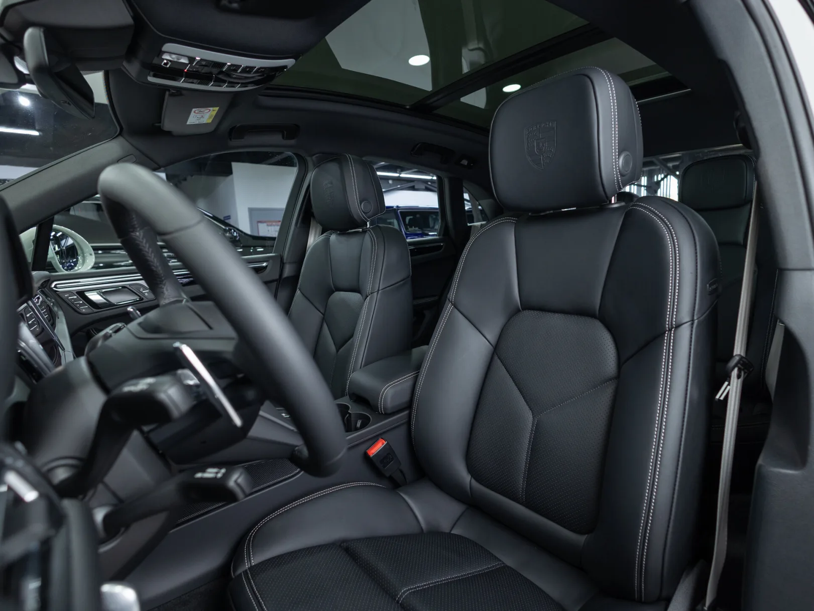 Porsche Macan T I Рестайлинг 2, 2025 — экстерьер, фото 11