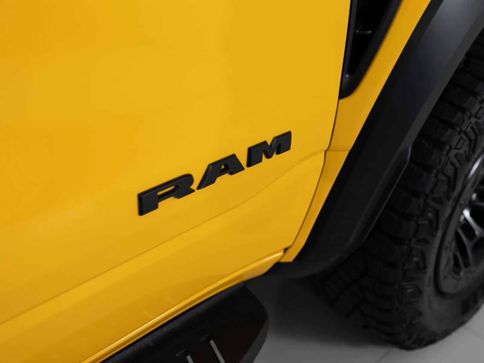 Ram 1500 TRX V, 2023 — экстерьер, фото 31