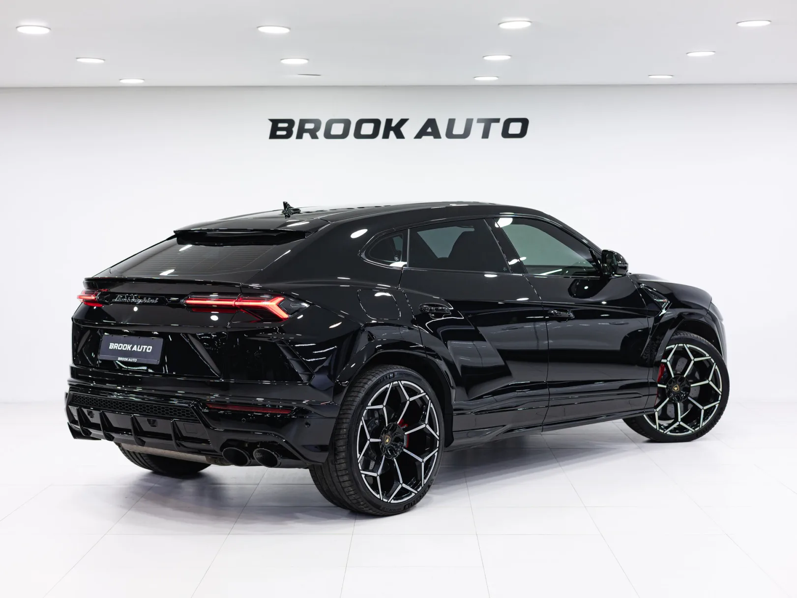 Lamborghini Urus Individual I, 2020 — экстерьер, фото 4