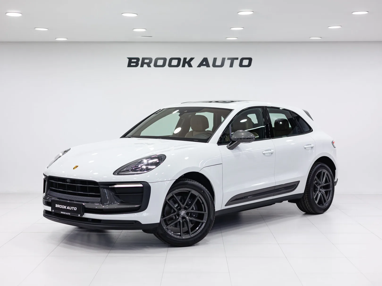 Porsche Macan T I Рестайлинг 2, 2025 — экстерьер, фото 1