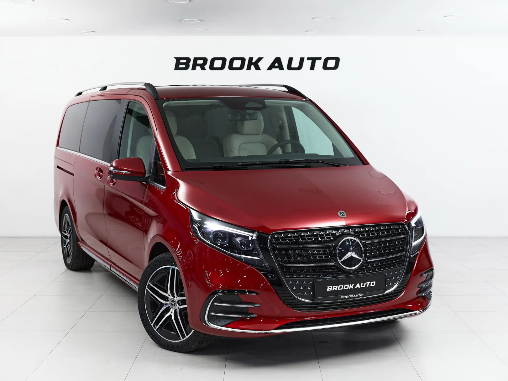 Mercedes-Benz V-Класс Exclusive AMG Line III (W447) Рестайлинг 2, 2024 — экстерьер, фото 3