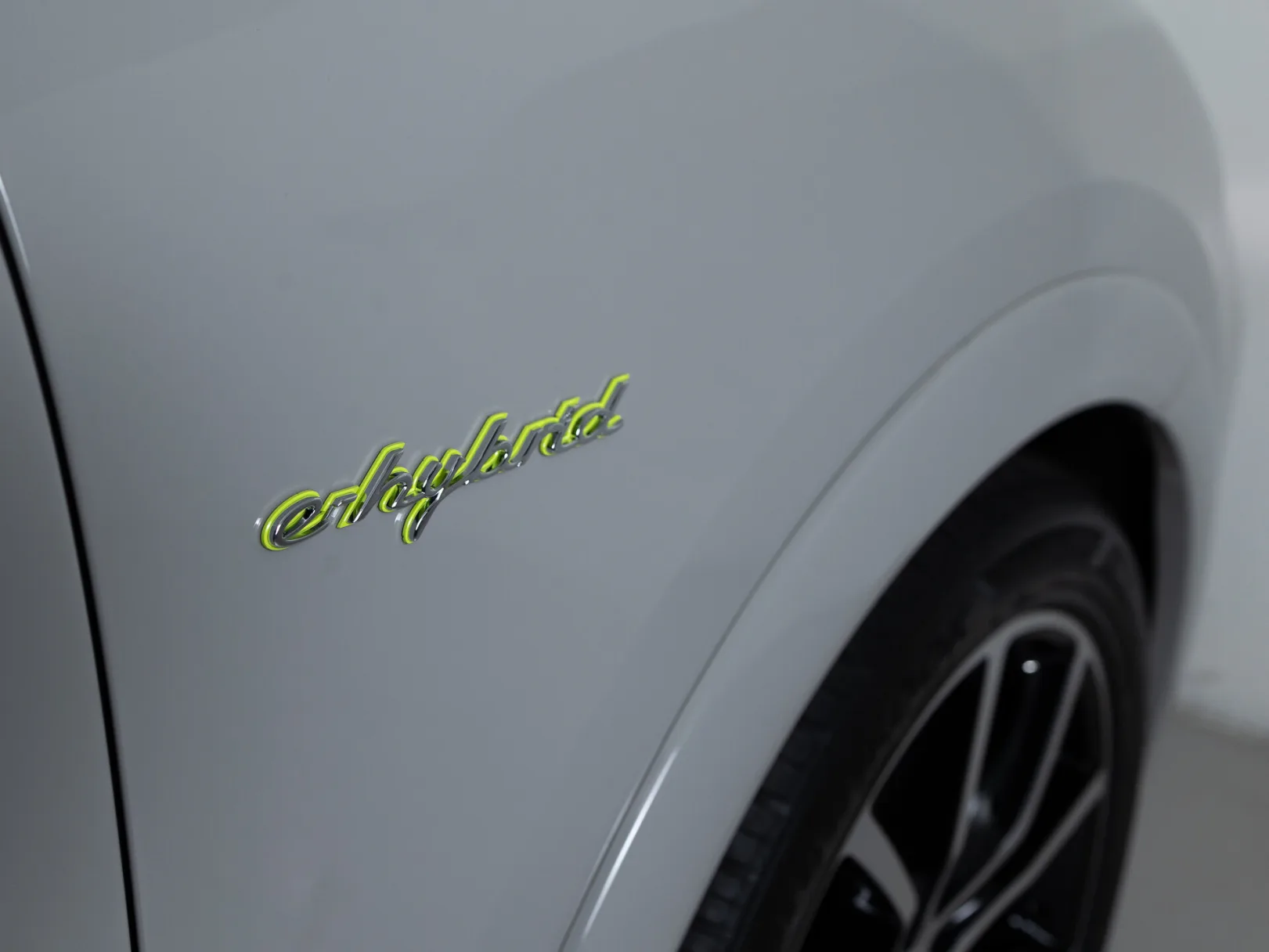 Porsche Cayenne Turbo S E-Hybrid III, 2020 — экстерьер, фото 38