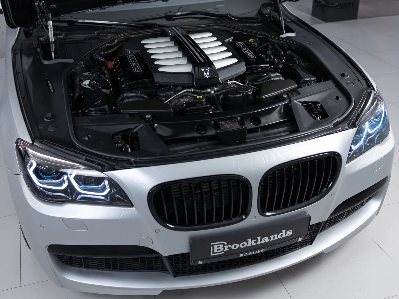 BMW 7 серии 760Li V (F01/F02/F04) Рестайлинг, 2012 — экстерьер, фото 35