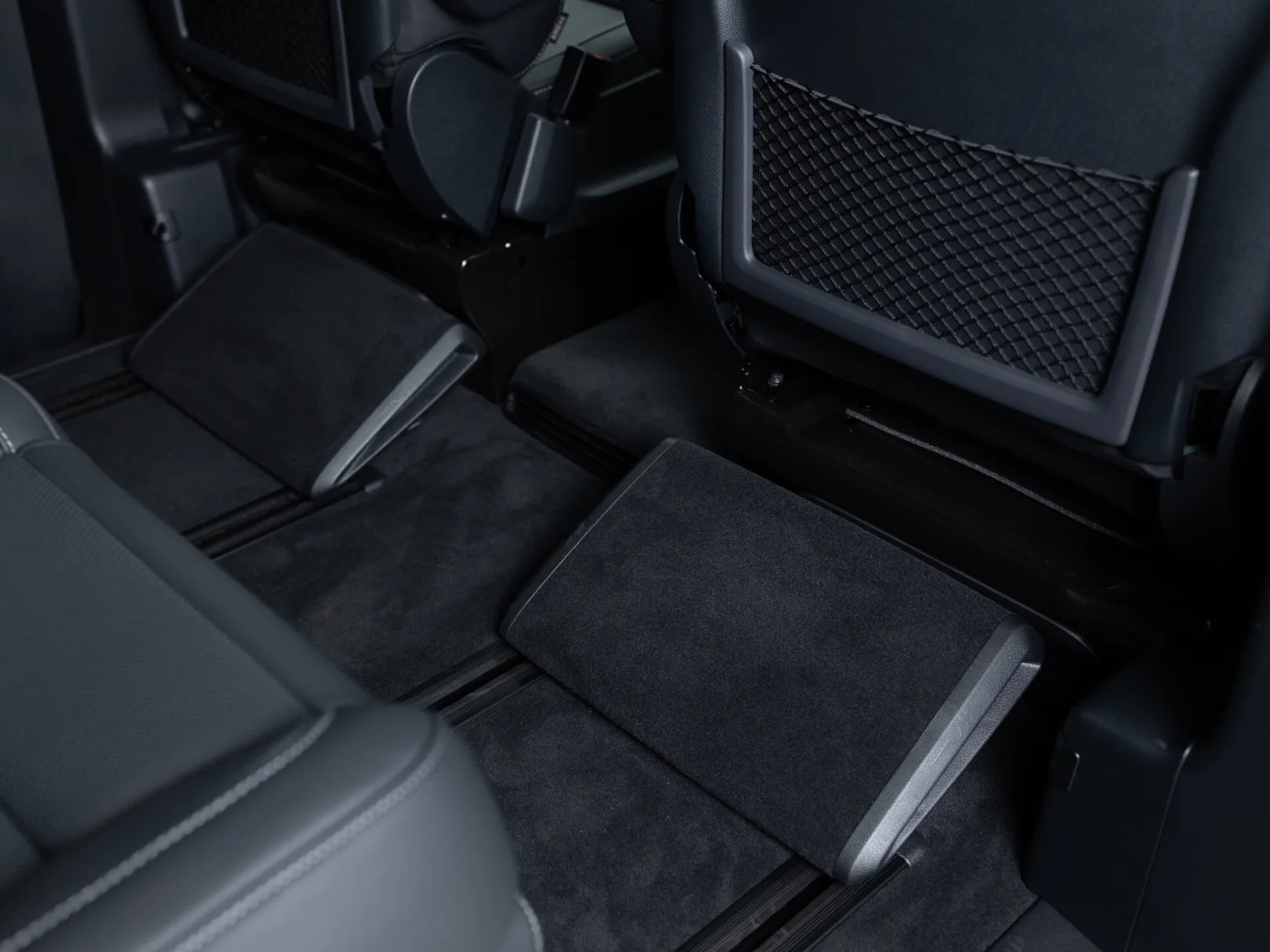 Mercedes-Benz V-Класс Exclusive III (W447) Рестайлинг 2, 2024 — экстерьер, фото 32