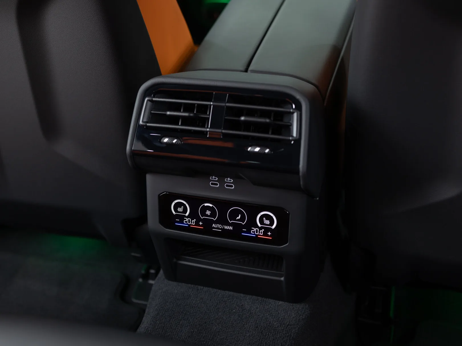 BMW M5 VII (G90), 2025 — экстерьер, фото 29