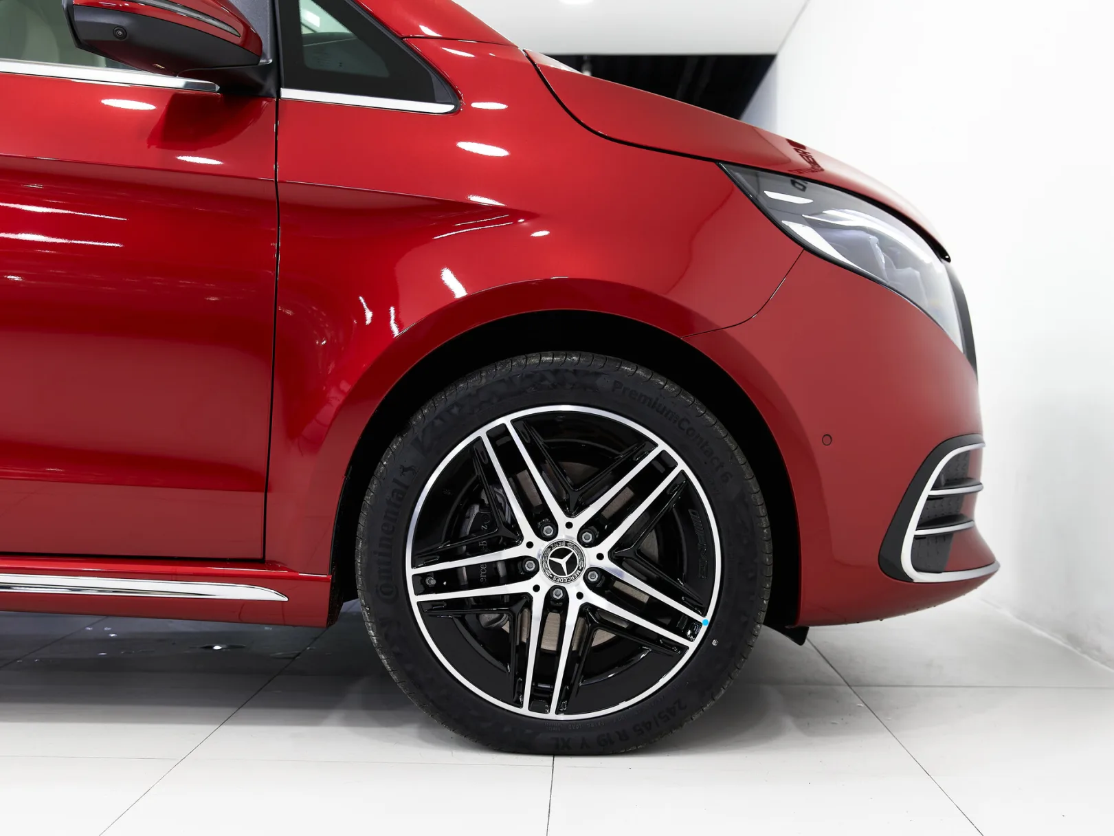 Mercedes-Benz V-Класс Exclusive AMG Line III (W447) Рестайлинг 2, 2024 — экстерьер, фото 36