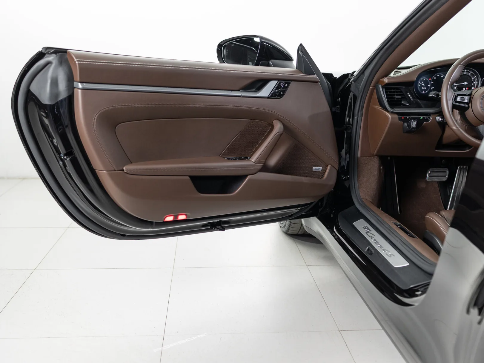 Porsche 911 Carrera 4S VIII (992), 2020 — экстерьер, фото 14