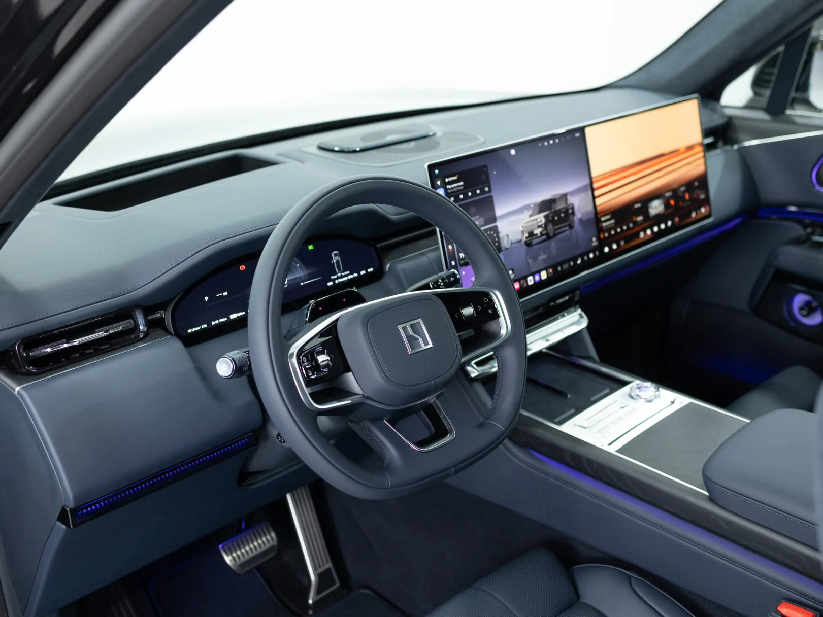 Zeekr 9X Max (6 seats) I, 2025 — экстерьер, фото 10