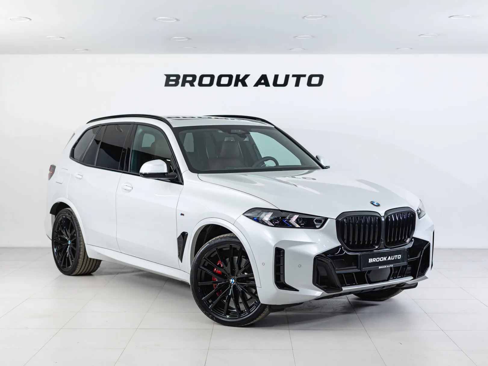 BMW X5 xDrive40d M Sport Pro IV (G05/G18) Рестайлинг, 2025 — экстерьер, фото 3