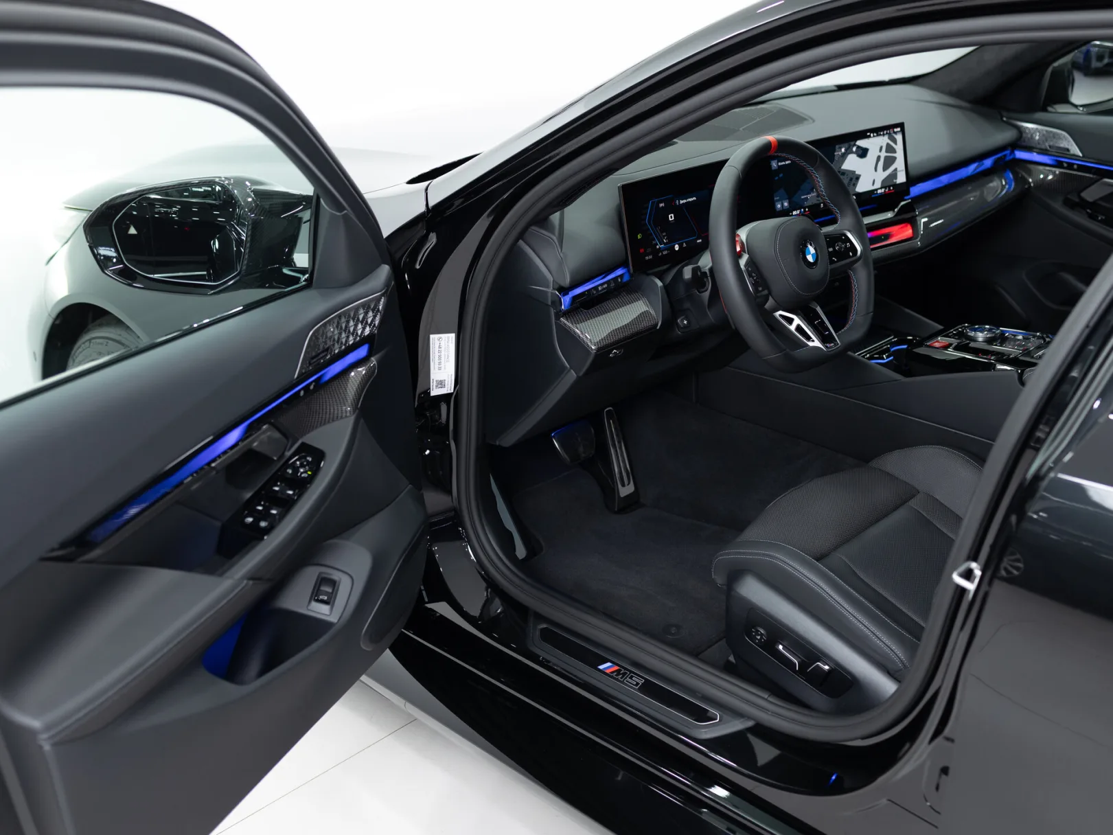 BMW M5 VII (G90), 2025 — экстерьер, фото 7