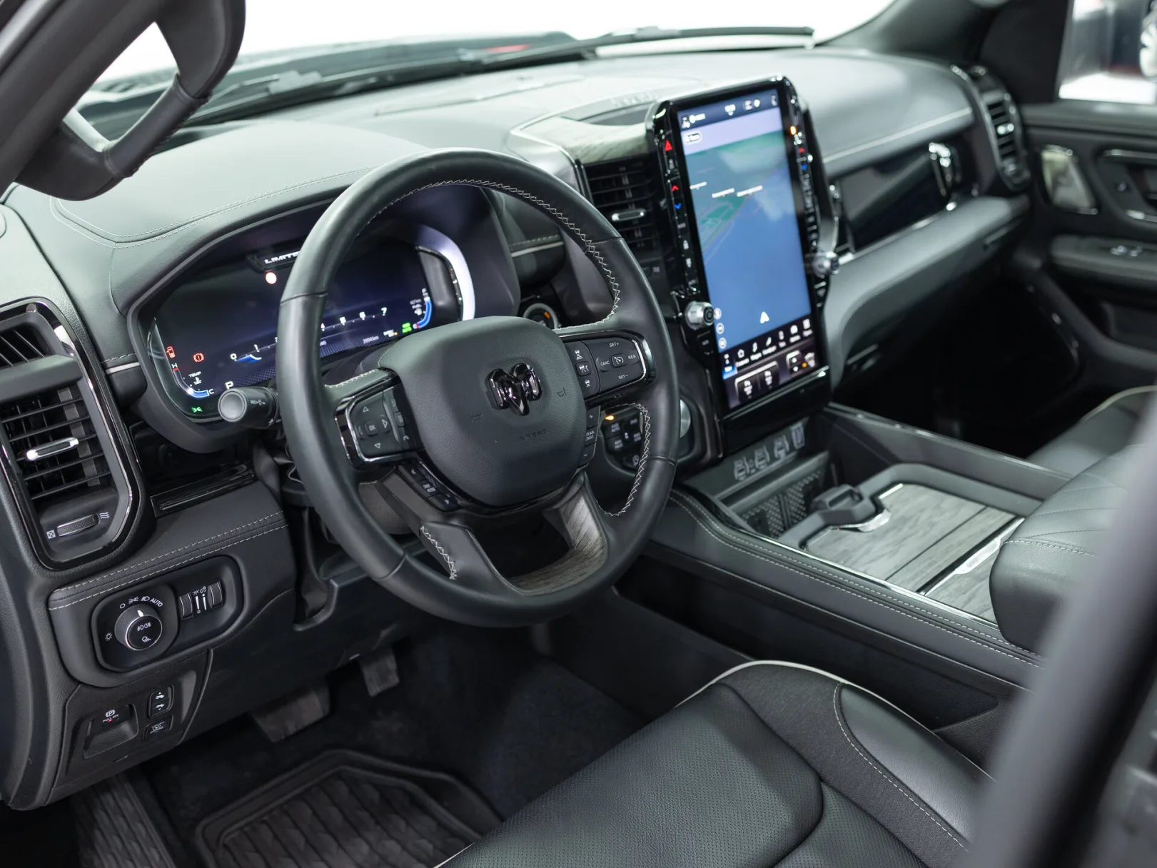 Ram 1500 Limited V Рестайлинг, 2025 — экстерьер, фото 10