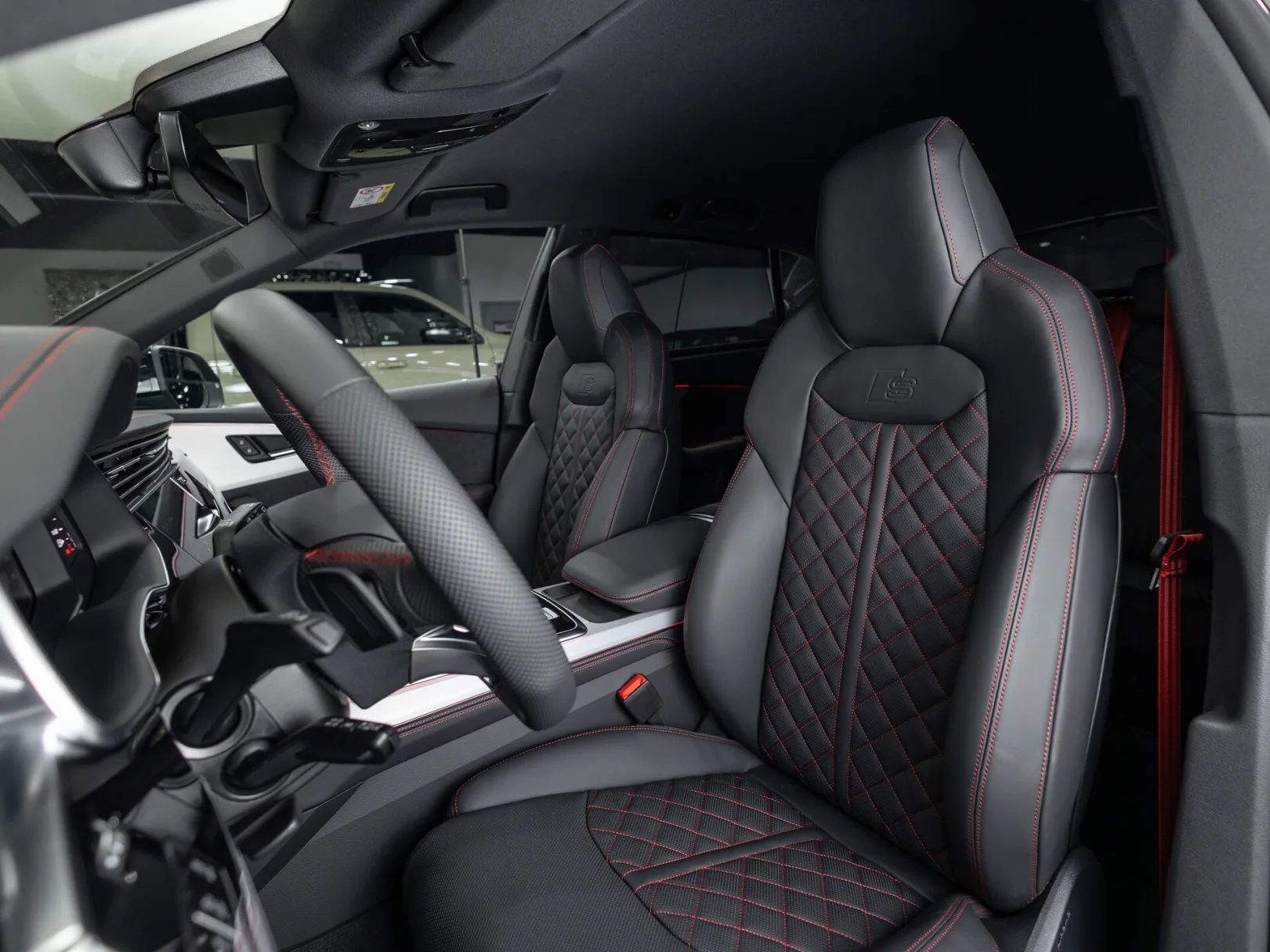 Audi Q8 55 TFSI I (4M) Рестайлинг, 2025 — экстерьер, фото 11