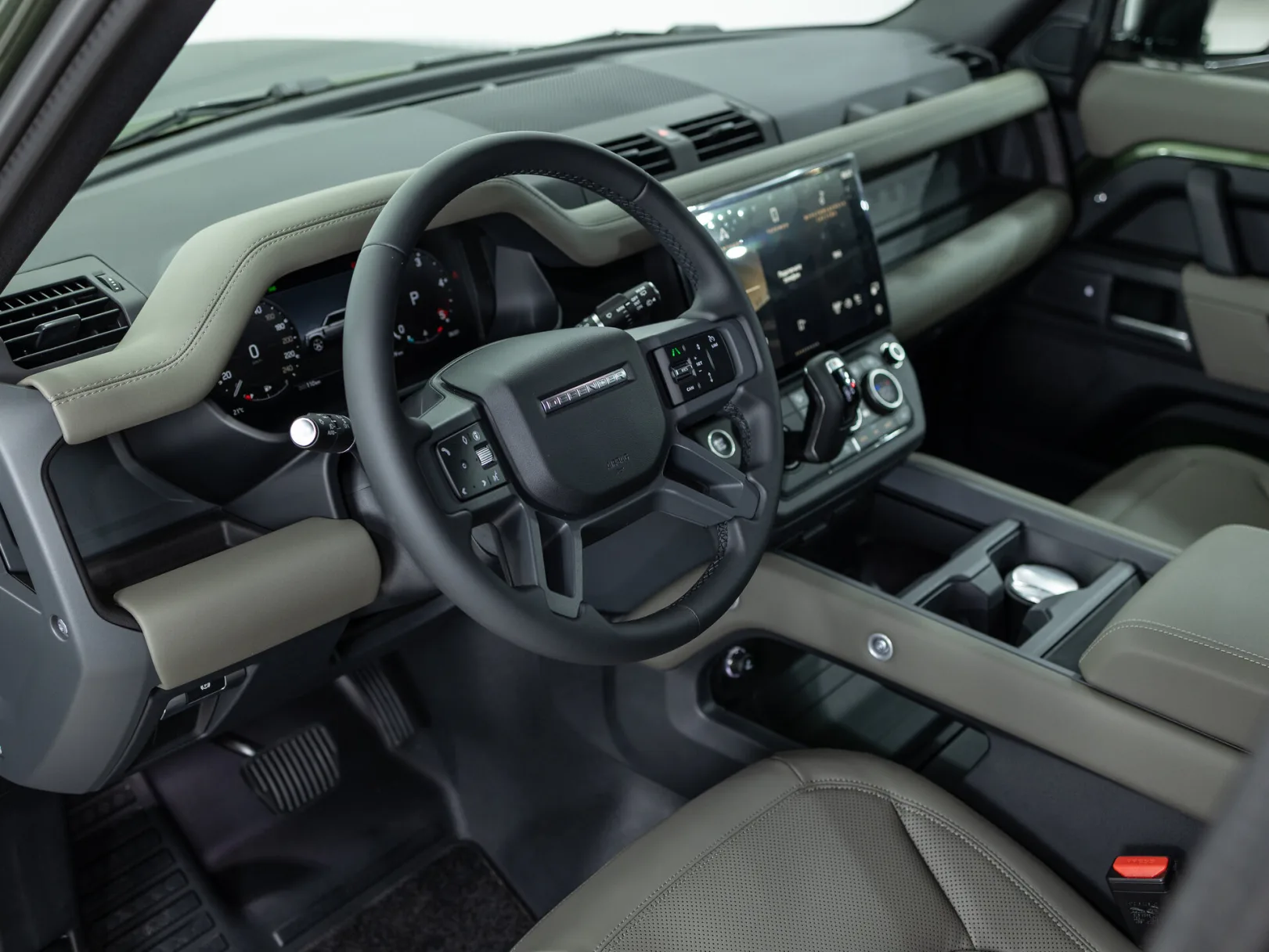 Land Rover Defender S II, 2025 — экстерьер, фото 10