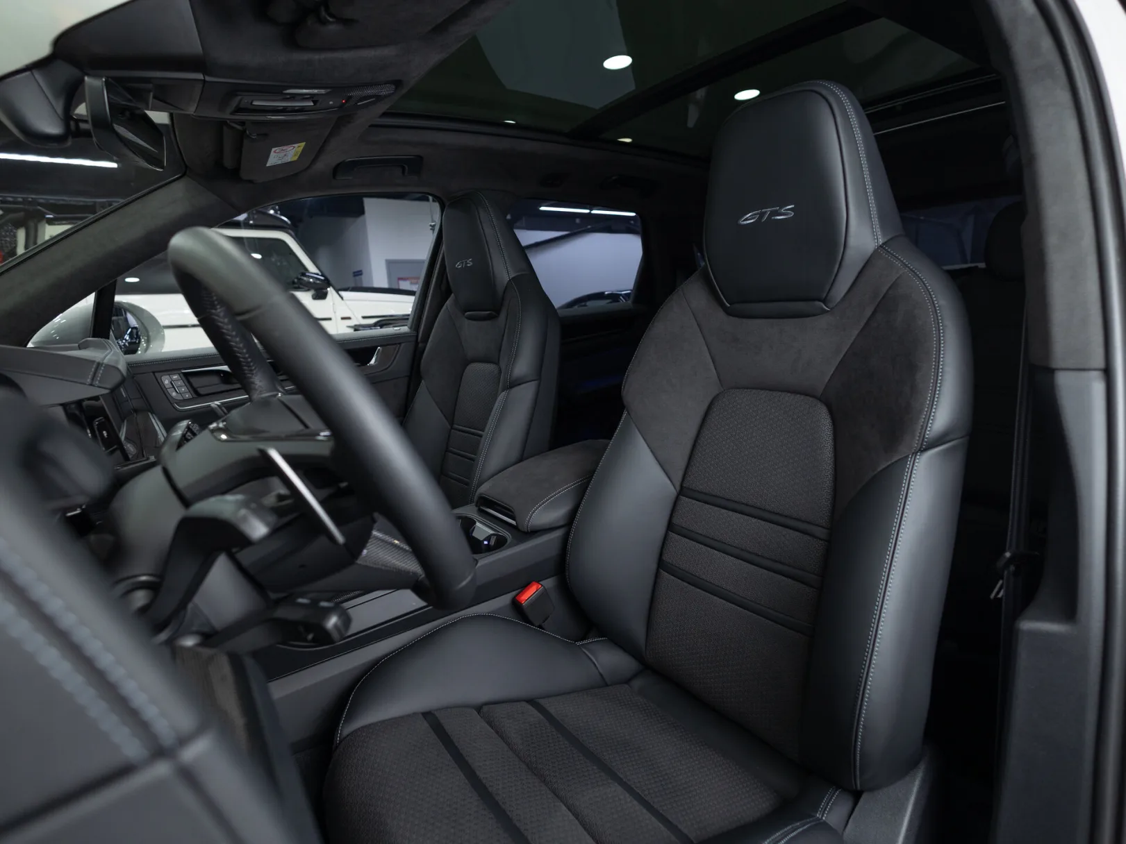 Porsche Cayenne GTS III Рестайлинг, 2025 — экстерьер, фото 11