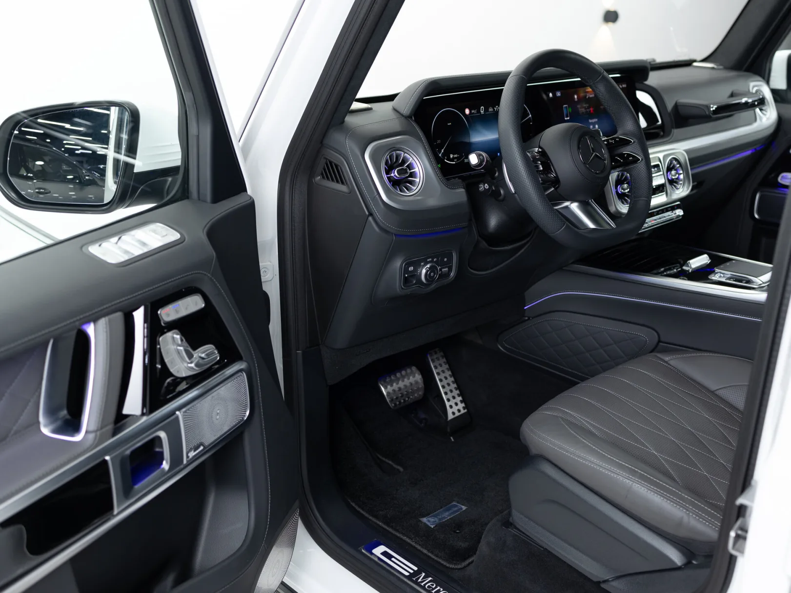 Mercedes-Benz G-Класс G 450 d AMG Line III (W465) Рестайлинг, 2024 — экстерьер, фото 7