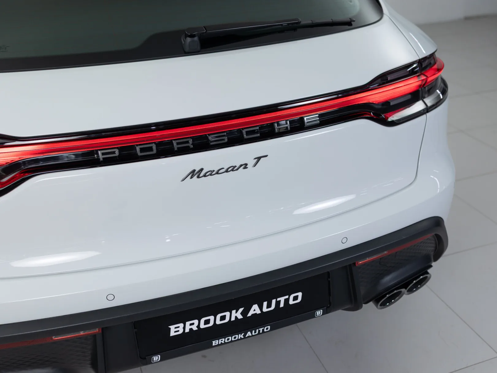 Porsche Macan T I Рестайлинг 2, 2025 — экстерьер, фото 27