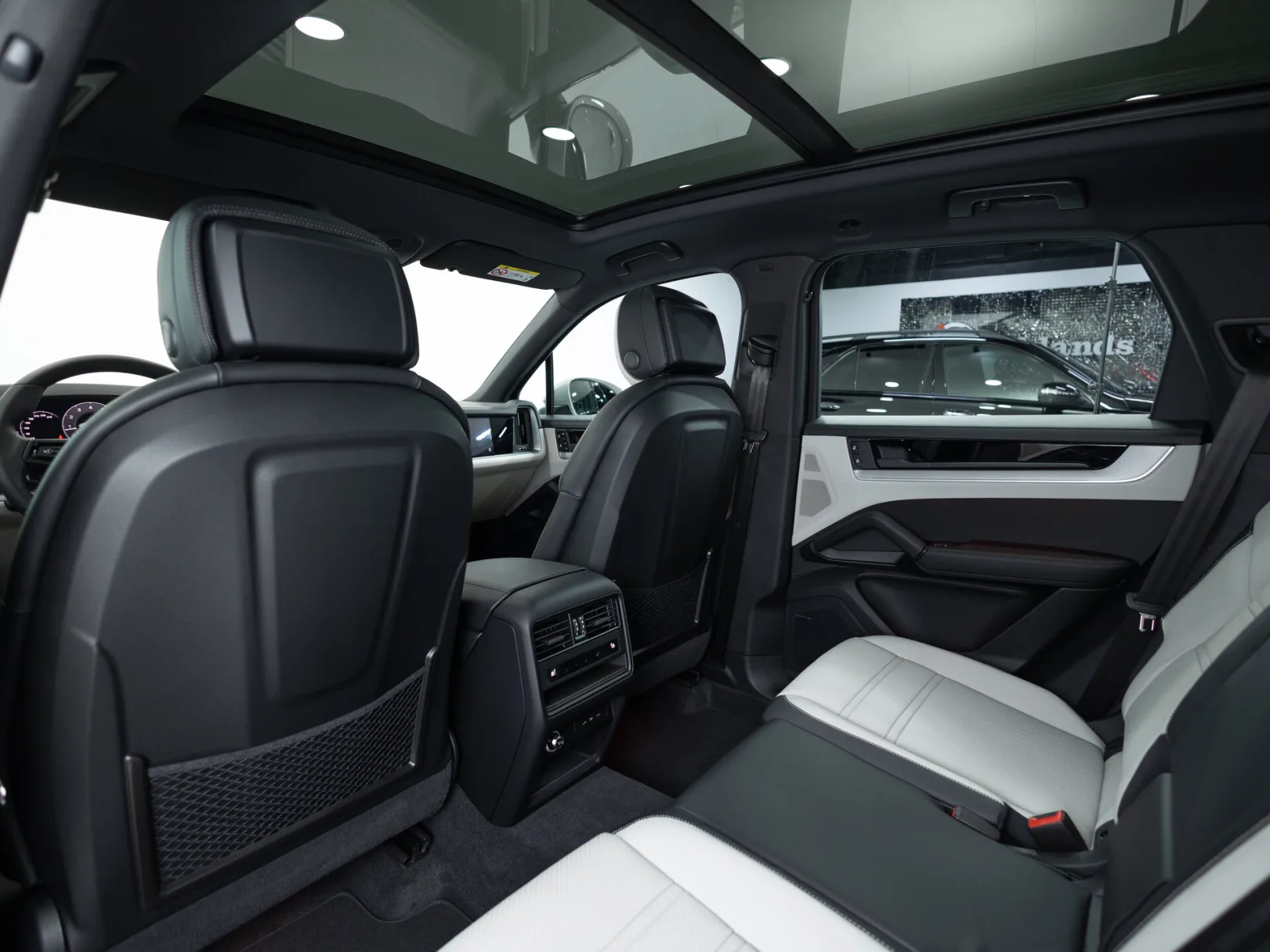 Porsche Cayenne Базовая III Рестайлинг, 2025 — экстерьер, фото 25