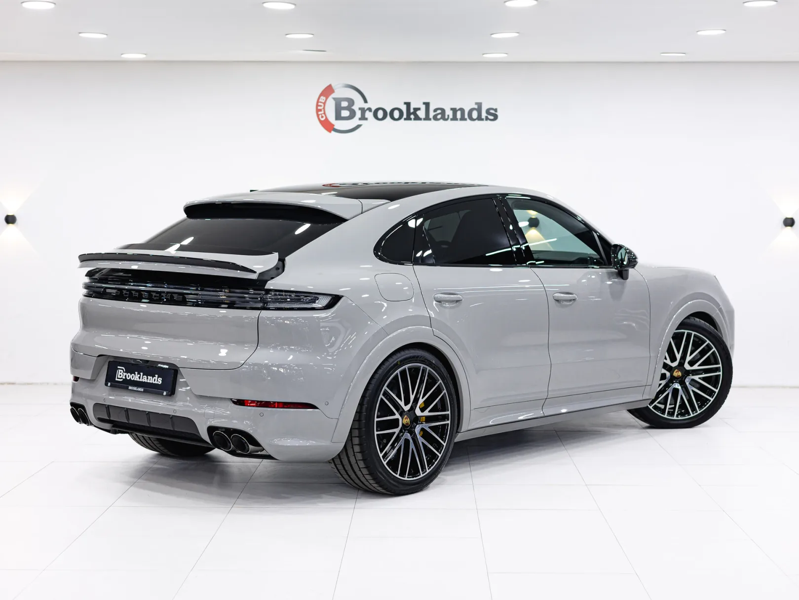 Porsche Cayenne GTS Coupé III Рестайлинг, 2024 — экстерьер, фото 4
