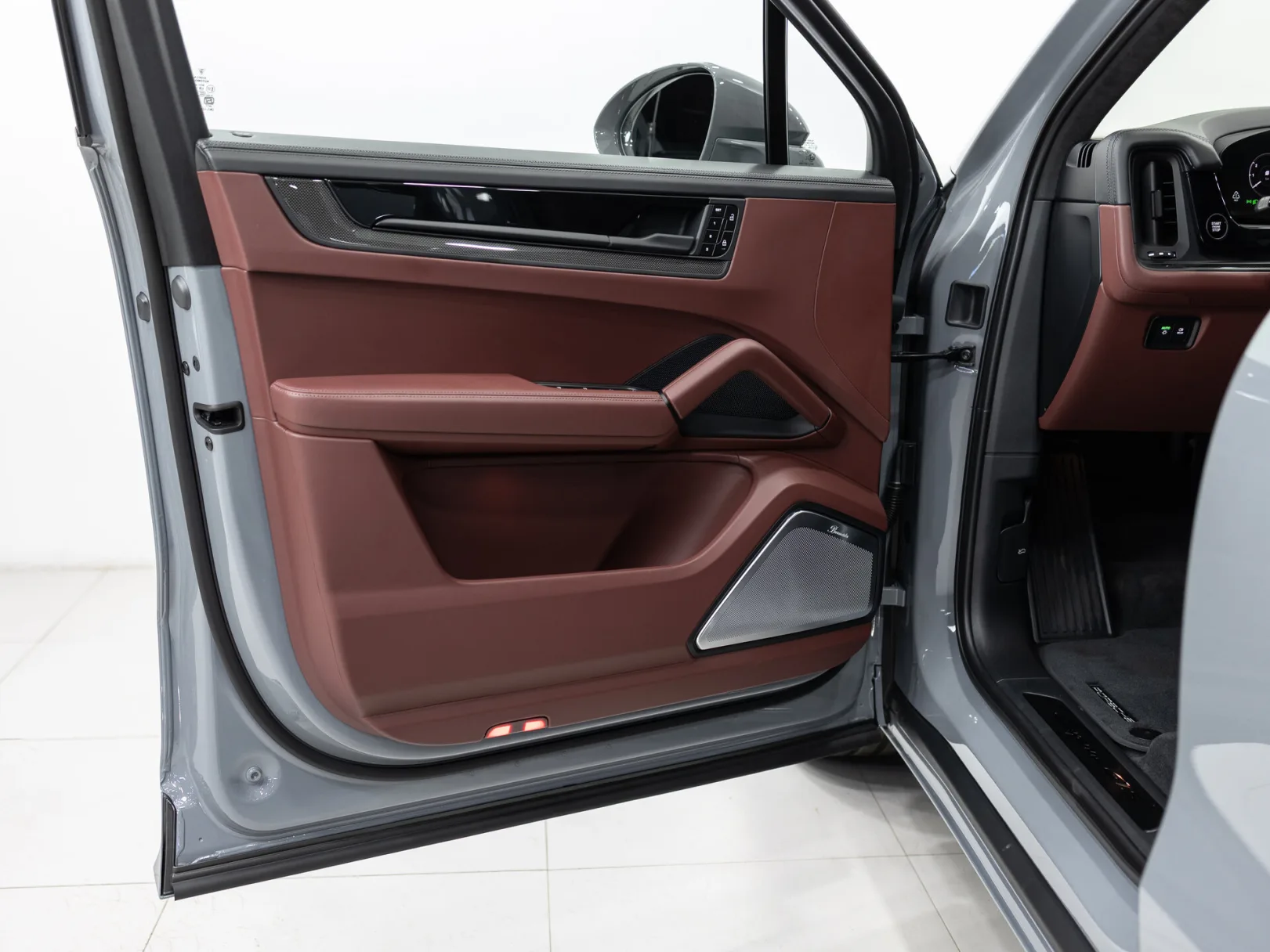 Porsche Cayenne GTS III Рестайлинг, 2026 — экстерьер, фото 8