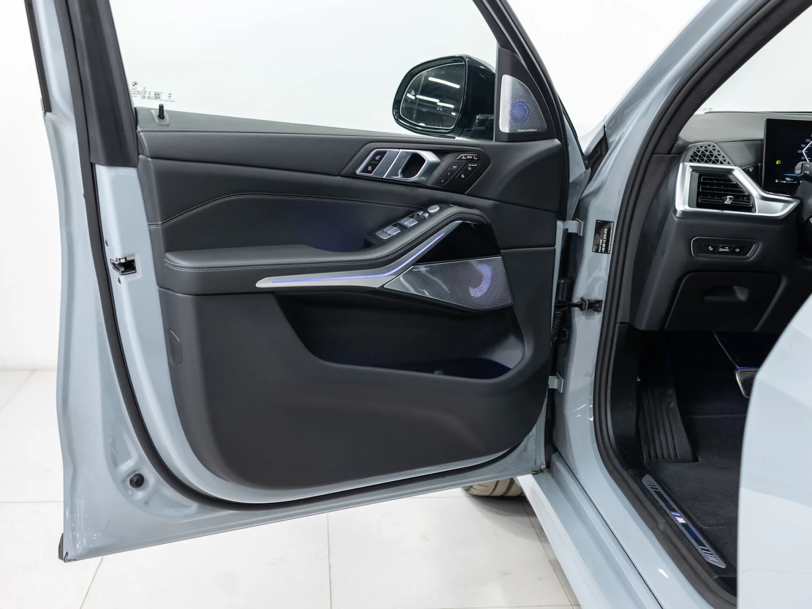 BMW X7 xDrive40d M Sport Pro I (G07) Рестайлинг, 2025 — экстерьер, фото 8