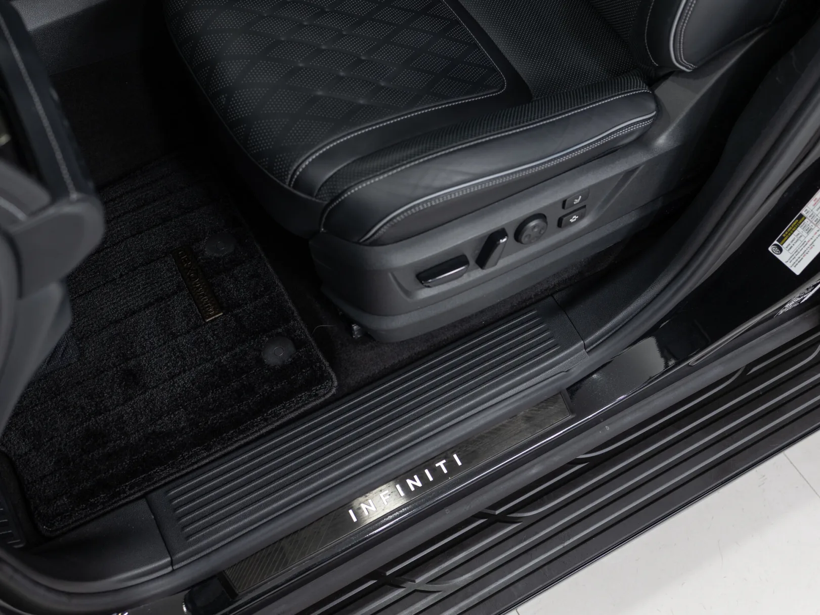 Infiniti QX80 Autograph II, 2024 — экстерьер, фото 14