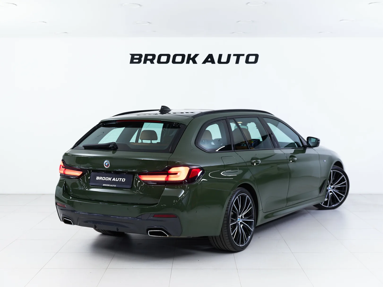 BMW 5 серии VII (G30/G31/G38) Рестайлинг, 2022 — экстерьер, фото 4