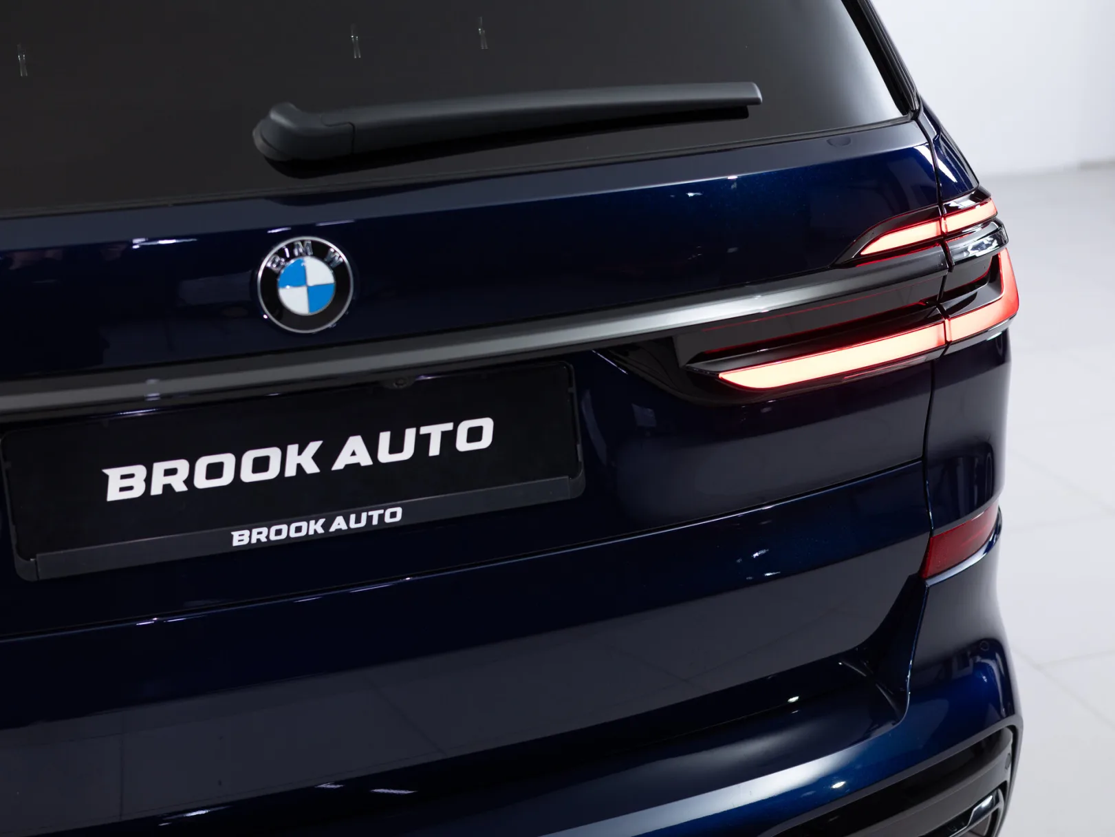 BMW X7 xDrive40d M Sport Pro I (G07) Рестайлинг, 2025 — экстерьер, фото 38