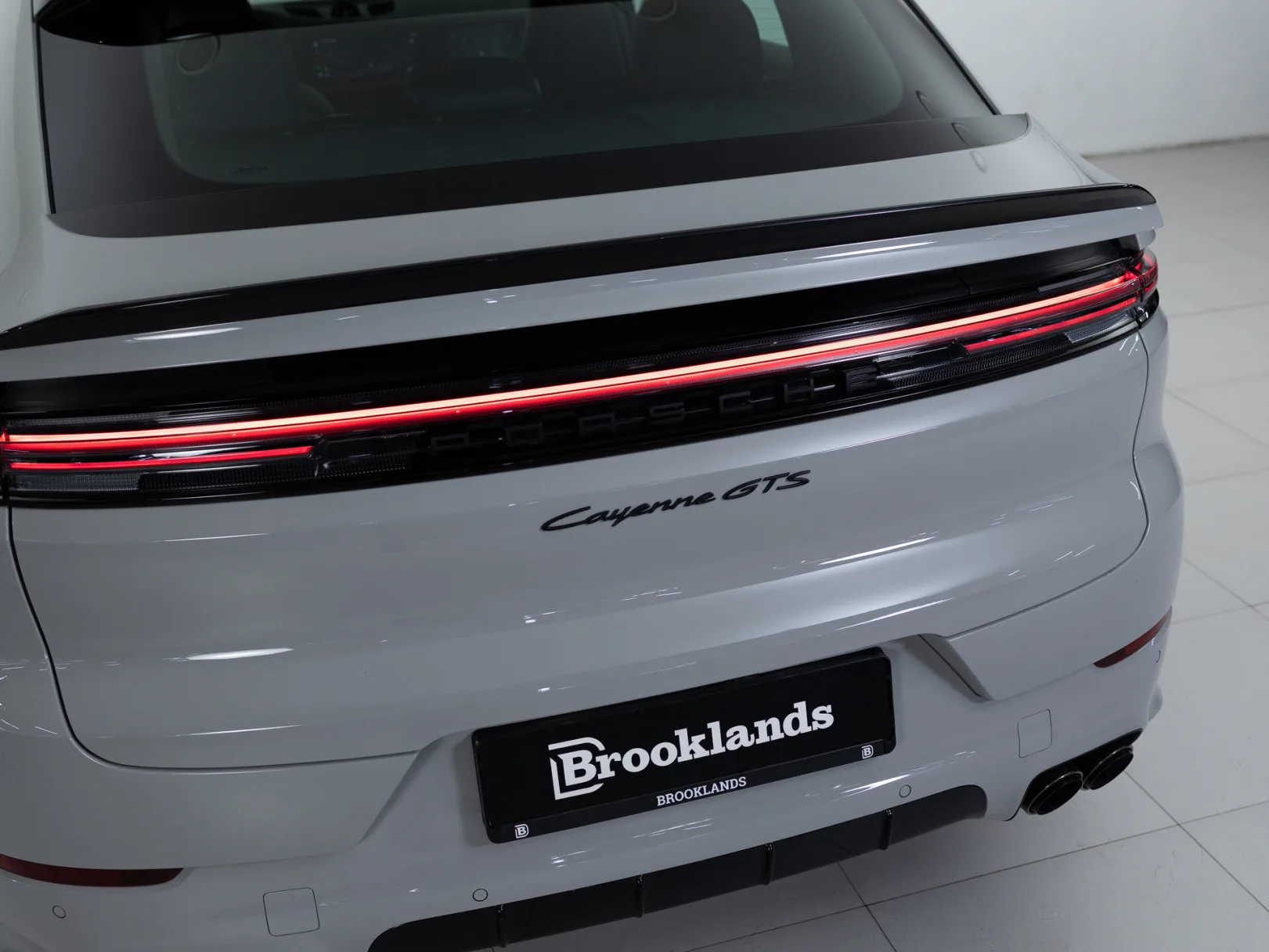 Porsche Cayenne GTS Coupé III Рестайлинг, 2024 — экстерьер, фото 31