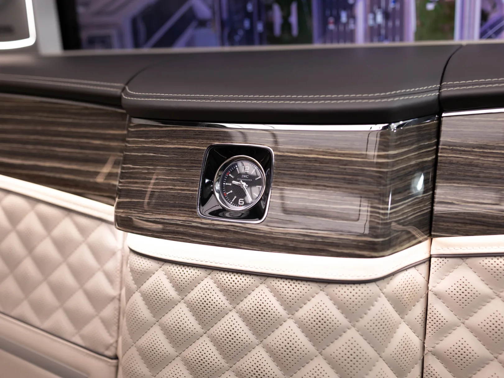 Mercedes-Benz V-Класс VIP III (W447) Рестайлинг, 2021 — экстерьер, фото 29