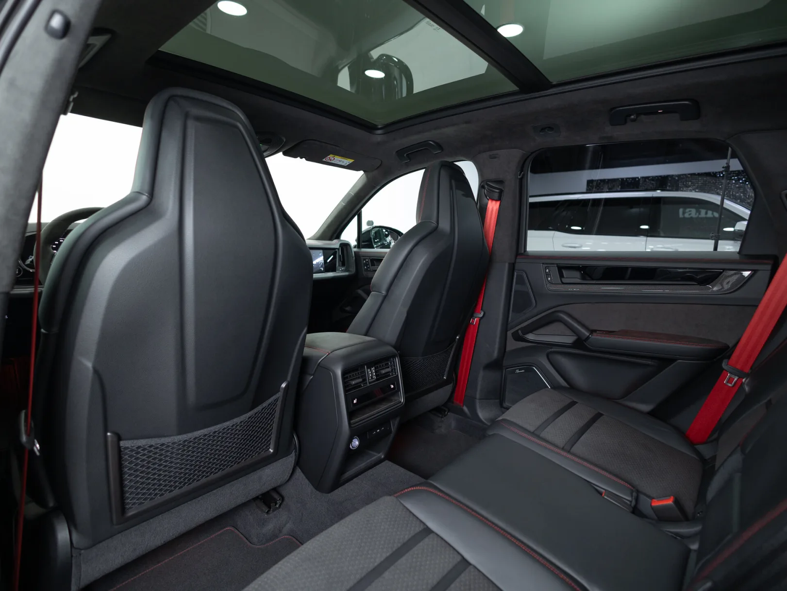 Porsche Cayenne GTS III Рестайлинг, 2025 — экстерьер, фото 25