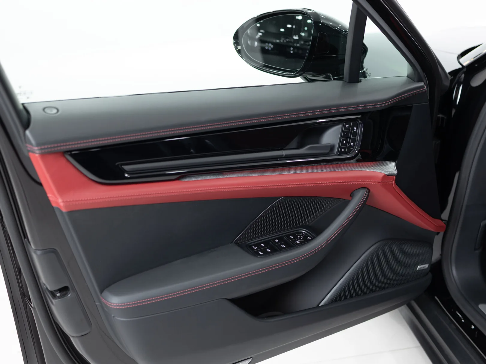 Porsche Panamera 4 III, 2024 — экстерьер, фото 11