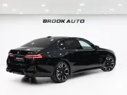 BMW 5 серии 520d xDrive VIII (G60/G61/G68), 2025 — экстерьер, фото 6