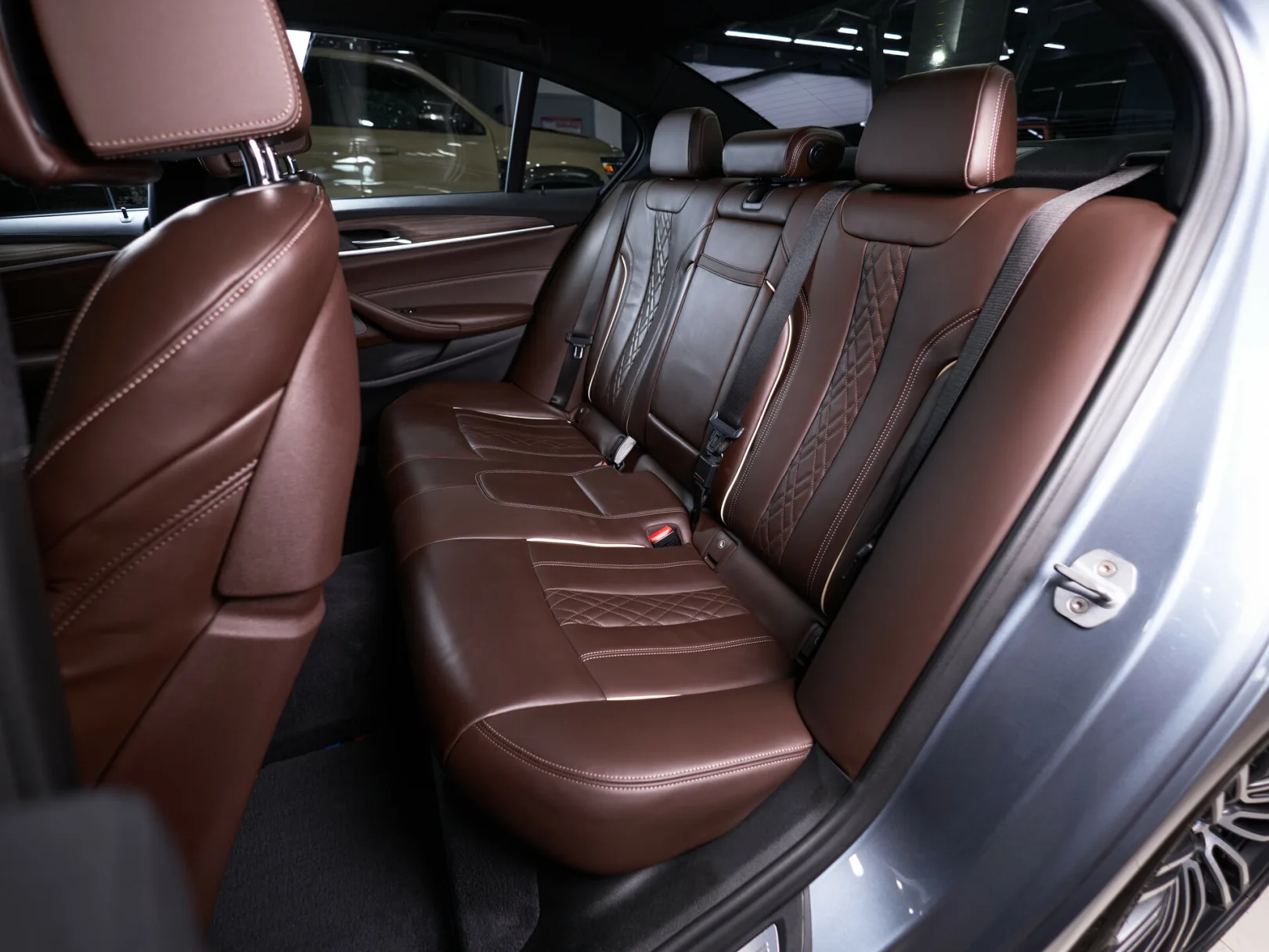 BMW 5 серии 530d xDrive M Sport VII (G30/G31/G38), 2020 — экстерьер, фото 30