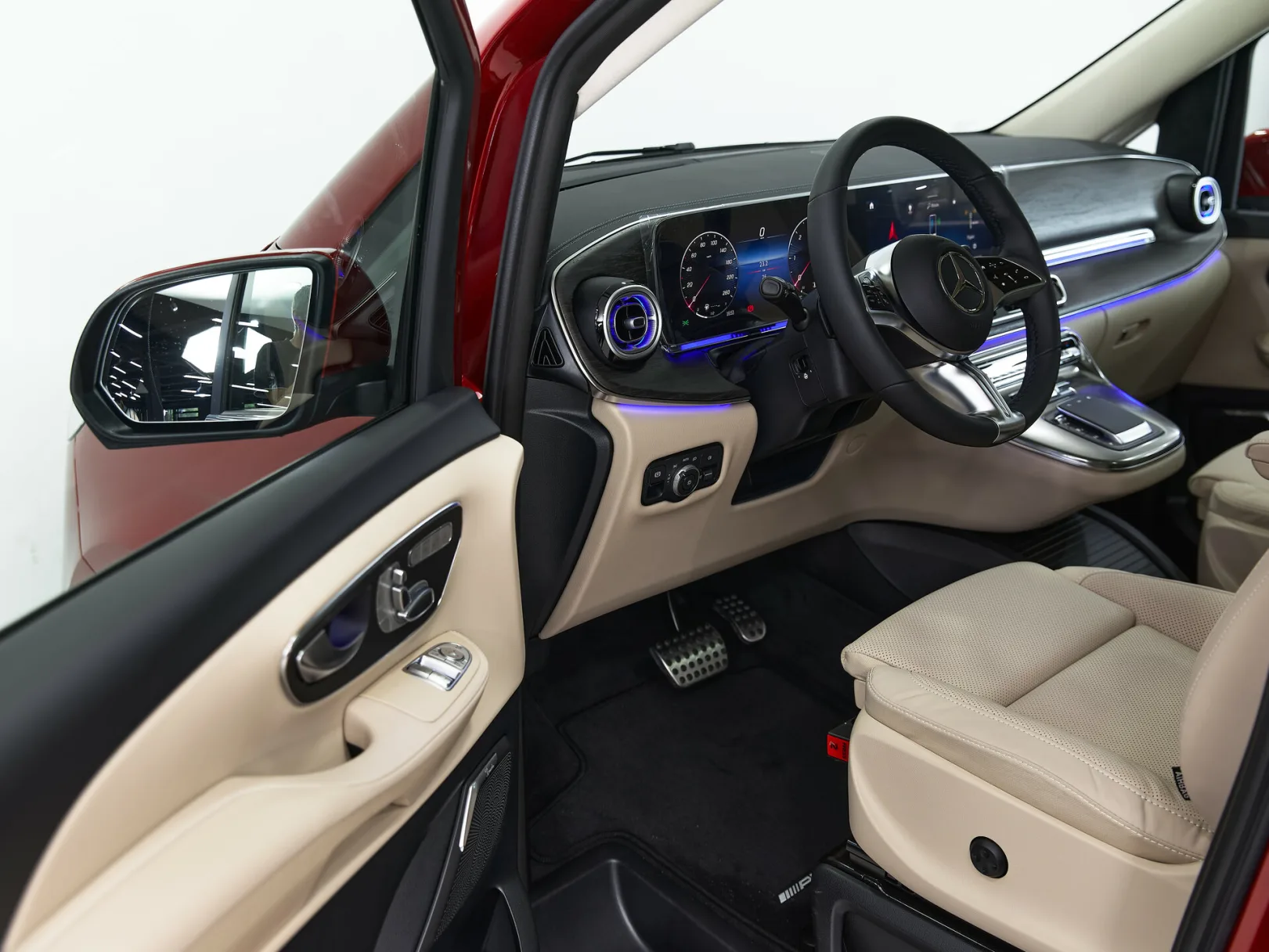 Mercedes-Benz V-Класс Exclusive AMG Line III (W447) Рестайлинг 2, 2024 — экстерьер, фото 7