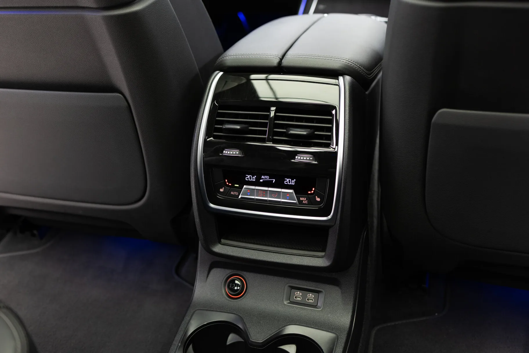 BMW X7 xDrive40i M Sport I (G07) Рестайлинг, 2022 — экстерьер, фото 27
