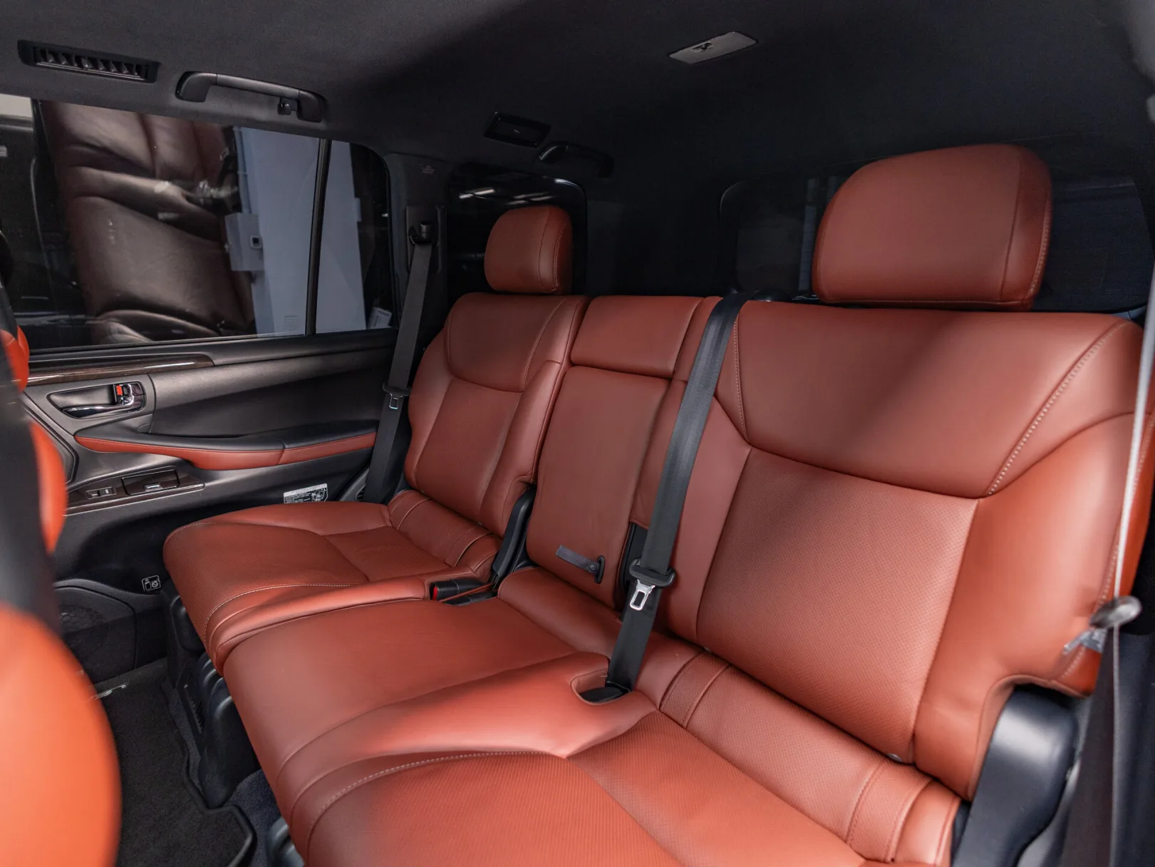 Lexus LX 25th Anniversary Edition 2 III Рестайлинг, 2015 — экстерьер, фото 30