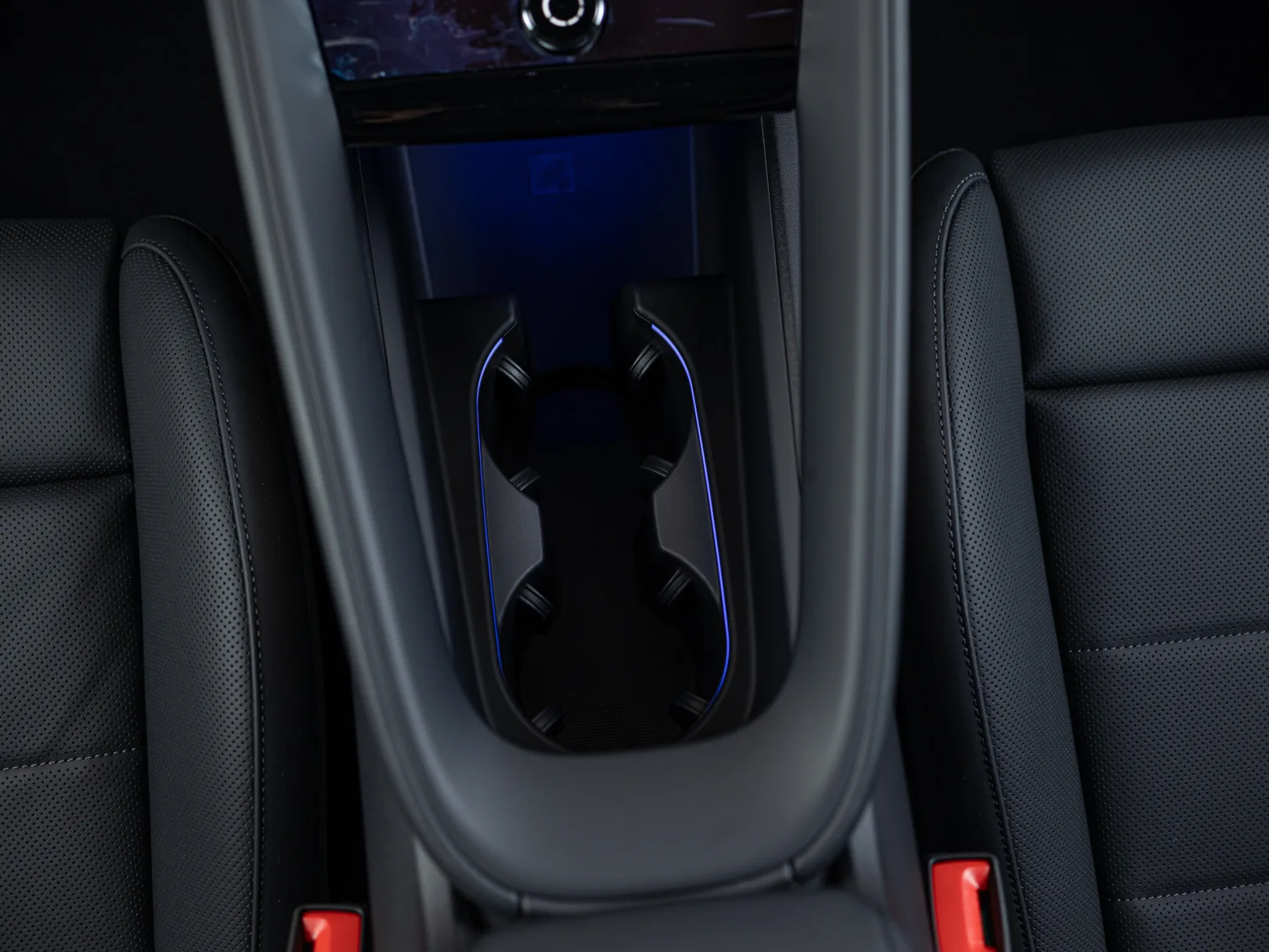 Porsche Macan 4S Electric II, 2025 — экстерьер, фото 20
